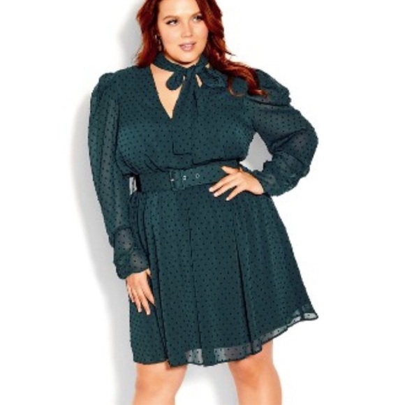 NWT City Chic Emerald Adore Me Dress Size (XL/22) - Picture 7 of 8